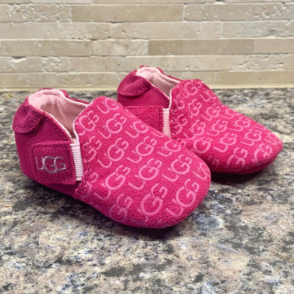 UGG | NWOT Pink Girls Soft Shoes